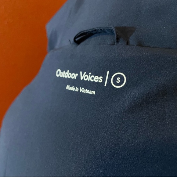 Outdoor Voices Women’s Primo Fleece 1/4 Zip Pullover Blue Southwestern Sweater - Picture 3 of 6